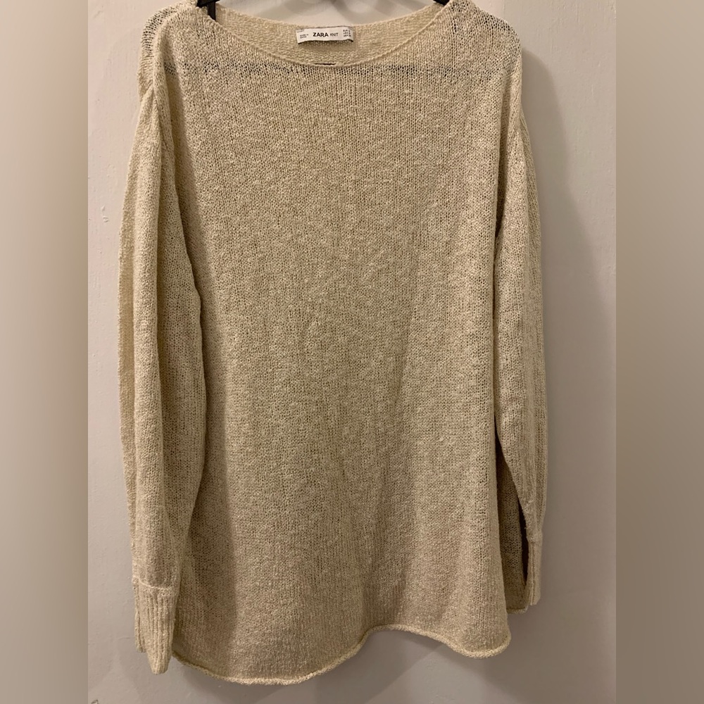 Zara knit sweater size small‎